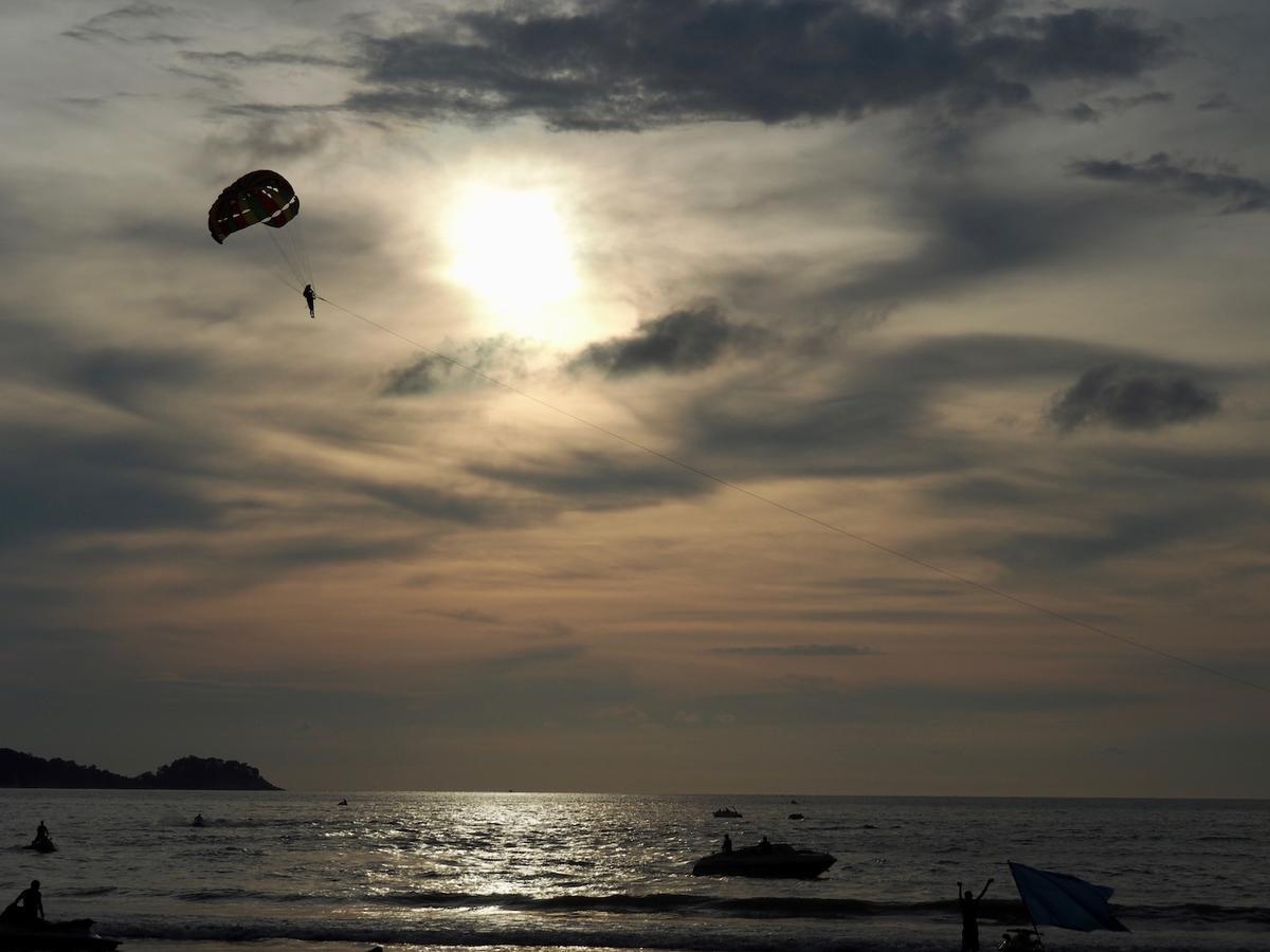 Sawasdee Mansion Hotel Patong Kültér fotó